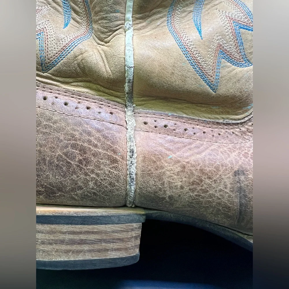Ariat - Mens Leather Cowboy Boots, Clean up needed with splatter,Size: 10-1-2 EE